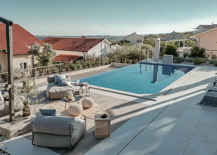 Luxury Mikolina *